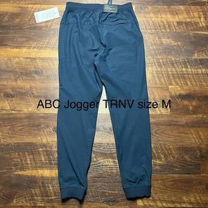 NWT Lululemon Men’s ABC Jogger *Warpstreme TRNV True Navy size M Pants $128
